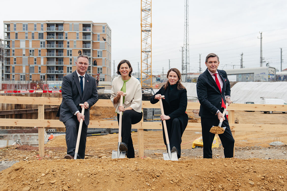 Spatenstich ELFI im Zehnten