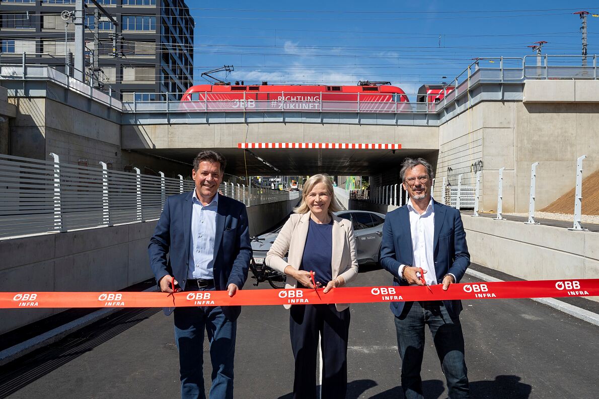 Gruppenfoto zur Fertigstellung Peter Tunner Gasse