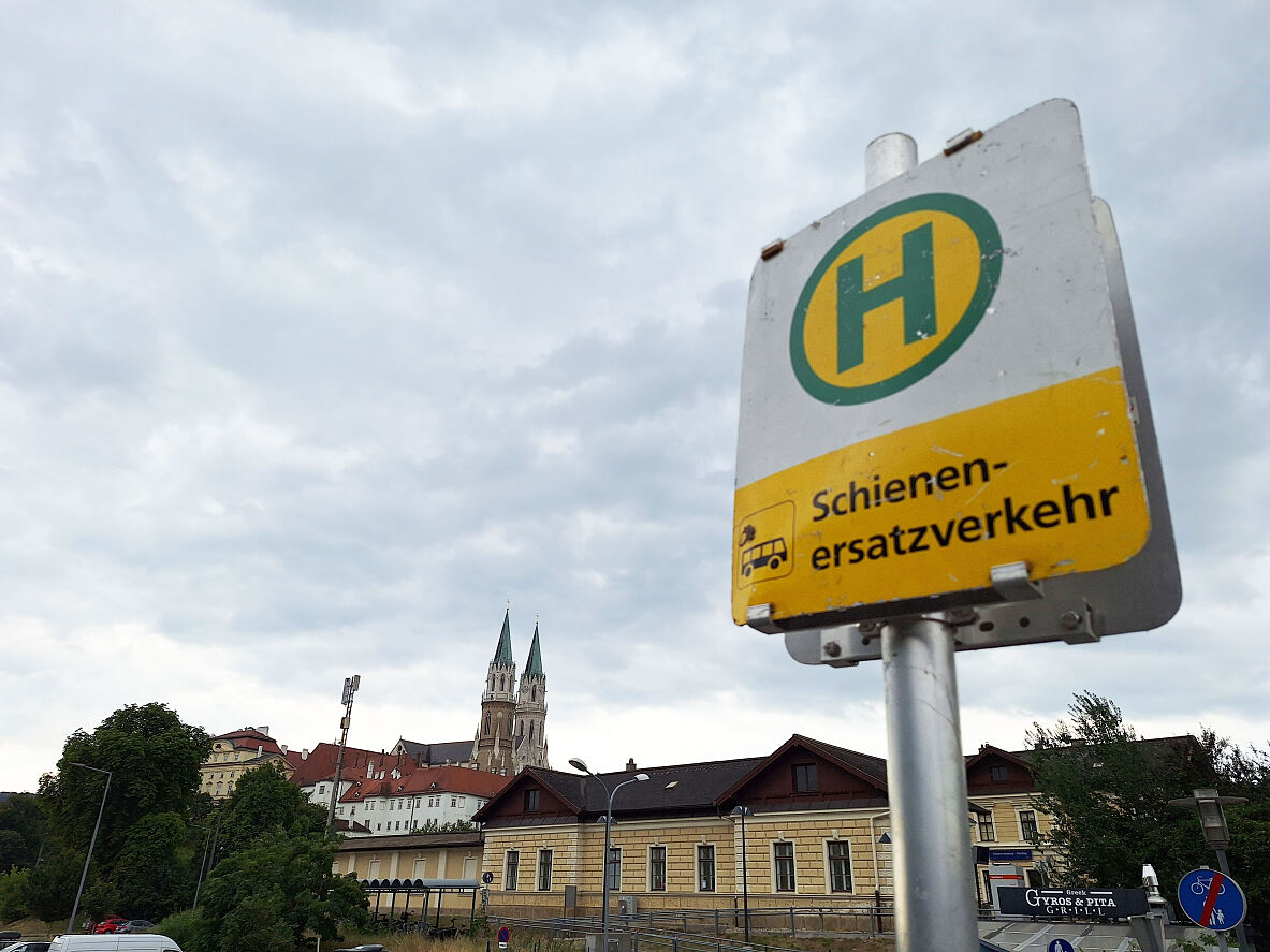 Ersatzbus-Anschluss an die Linie S40 in Weidling