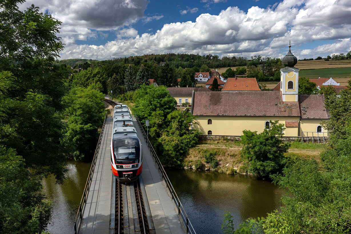 Kamptalbahn 5022.021_R44_Plank-am-Kamp_2026
