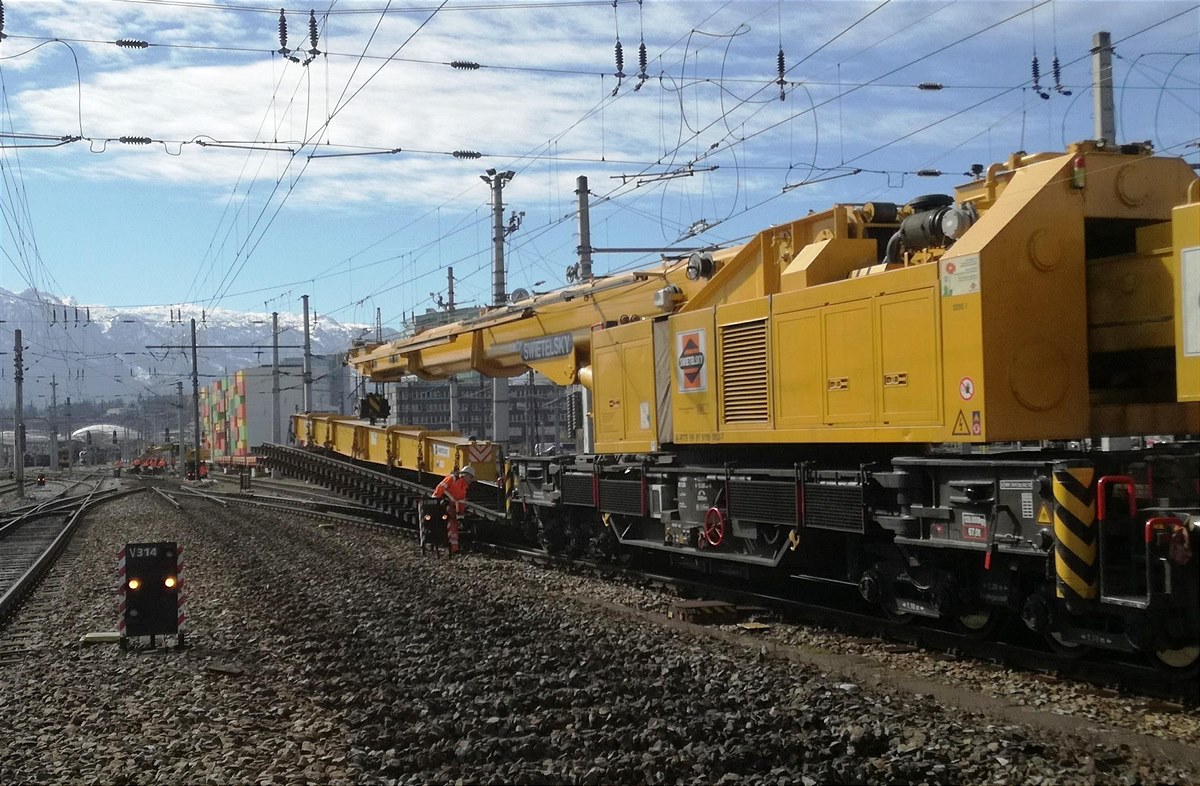 20210914_Weichenkran_c_OeBB-Zitz-Maasa