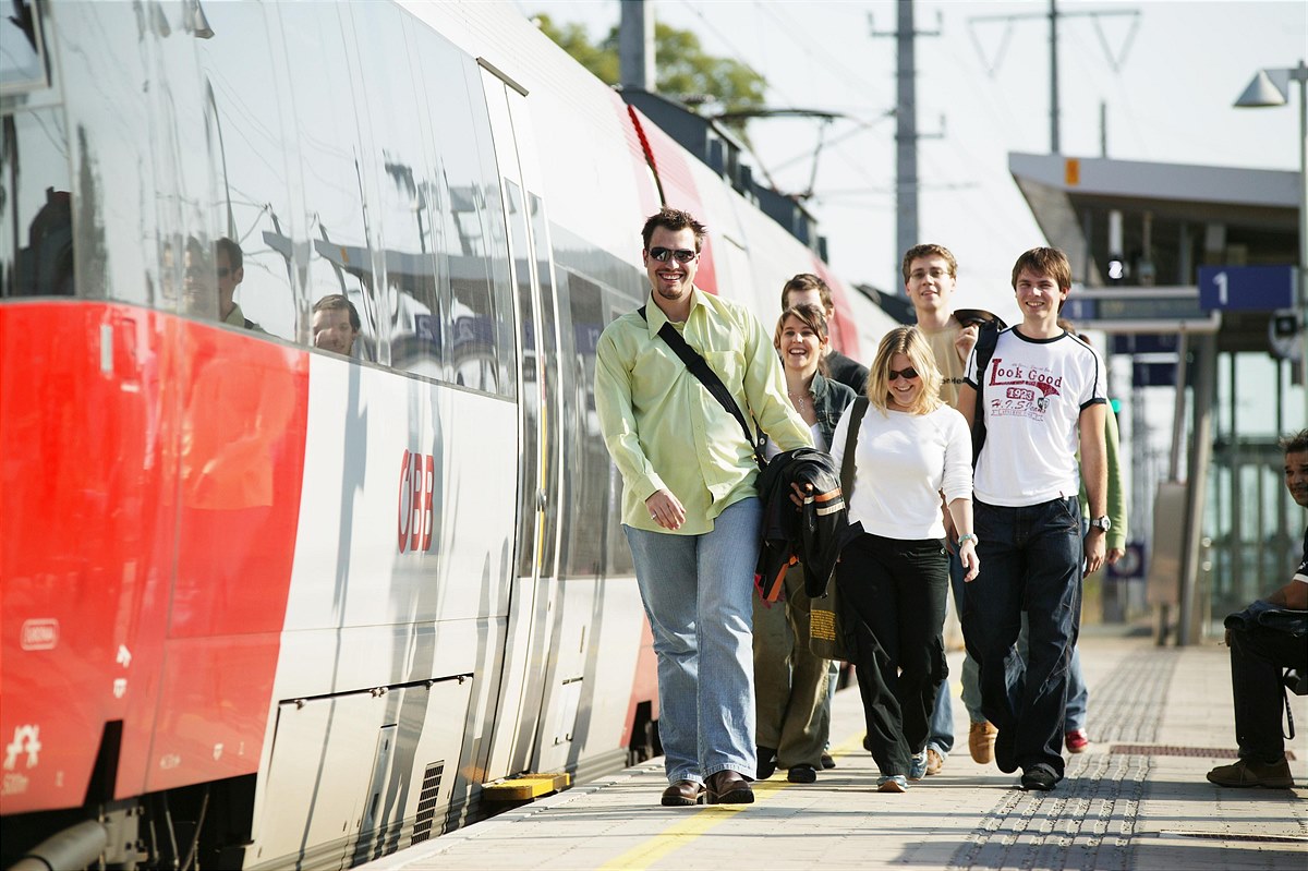 20210912_MotoGP-c-OEBB-Eisenberger