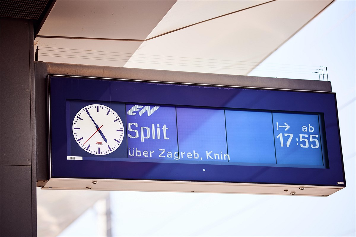 20210618_Anzeigetafel_EuroNight-Wien-Split-C-OEBB-Marek-Knopp-001