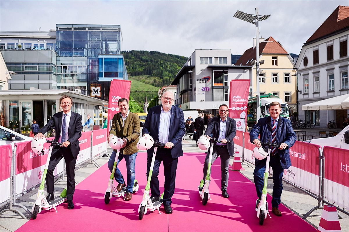 20210518_vlnr-Ronald-Schindler-Stadtwerke-Leoben-Martin-Schmutz-Leitung-Vertrieb-OeBB-PV-Andreas-Matthae-CEO-OeBB-Regionalmanager-Peter-Wallis-Bgm-Kurt-Wallner_Copyright-OeBB-Marek-Knopp
