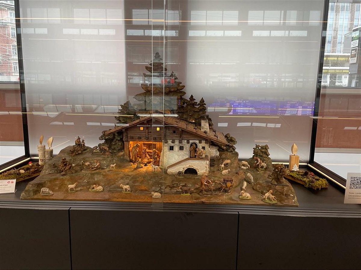 Krippenausstellung am Innsbrucker Hauptbahnhof