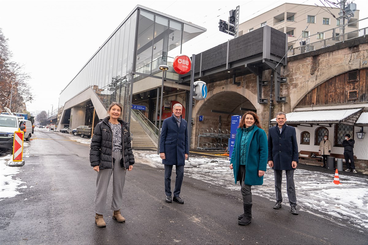 Eröffnung Haltestelle Innsbruck Messe