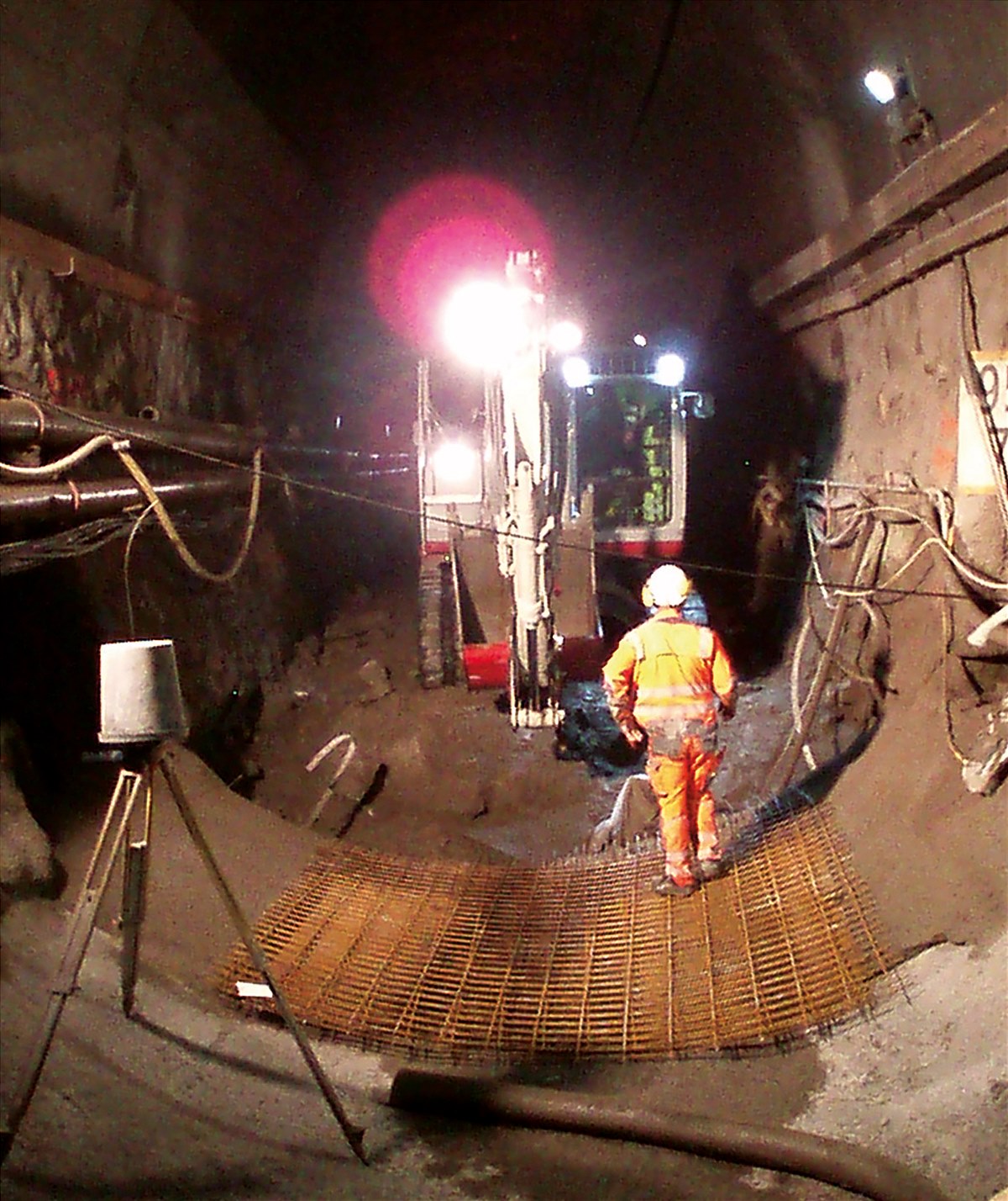 Sanierung Sohle Bosrucktunnel_ÖBB