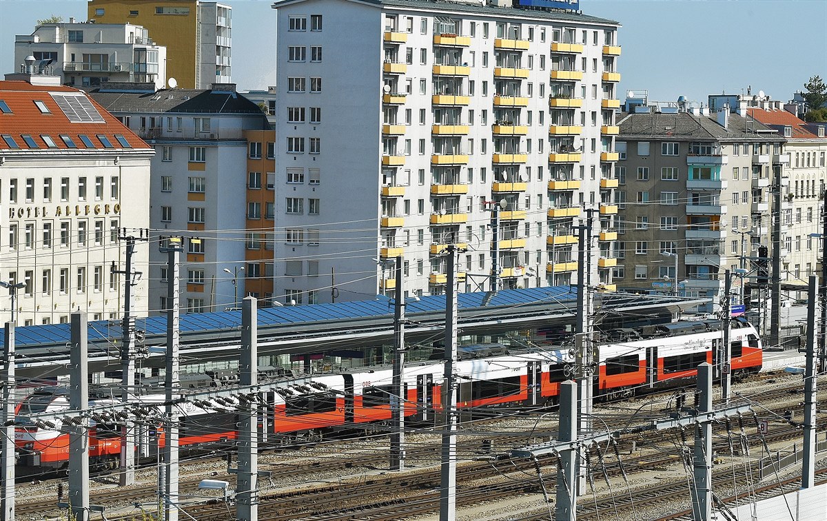 ÖBB Matzleinsdorfer Platz - Photovoltaik Dach