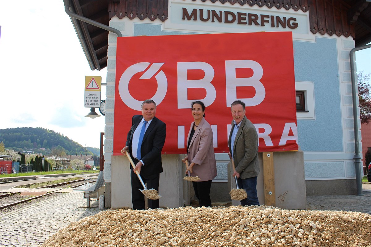 Spatenstich Bahnhof Munderfing