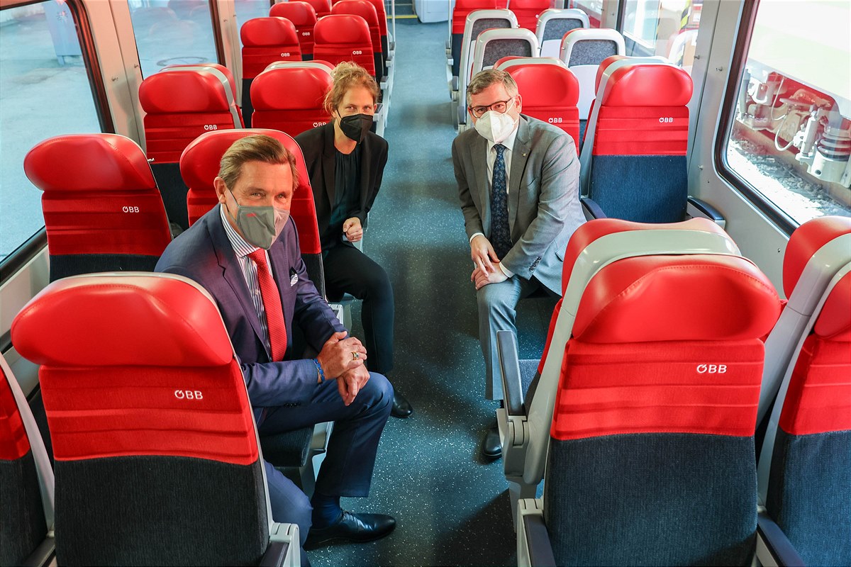 vlnr. Finanz- und Wirtschaftsstadtrat Wien Peter Hanke, ÖBB Vorständin Sabine Stock, NÖ Mobilitätslandesrat Ludwig Schleritzko