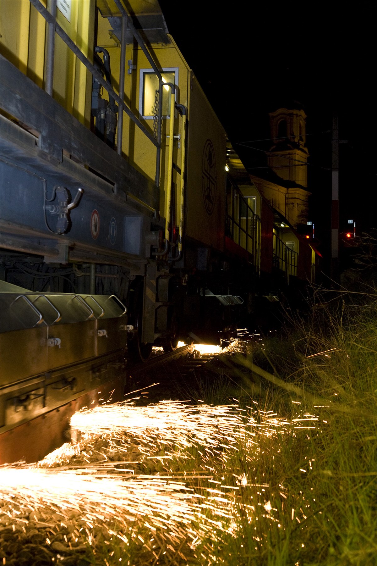 Schienenschleifzug 2 (c) ÖBB
