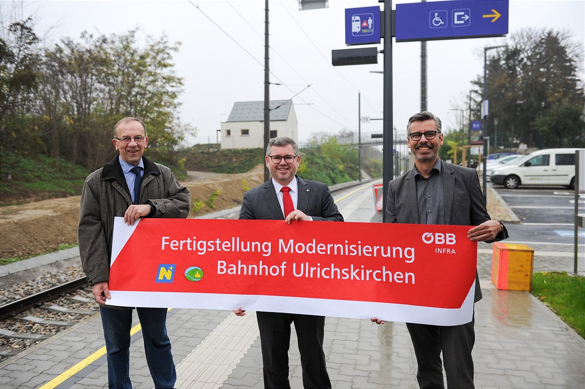 Ulrichskirchen Bf._Vbgm. Josef Stöckelmayer, LR Ludwig Schleritzko, Herbert Müllner, ÖBB © ÖBB, Christian Zenger