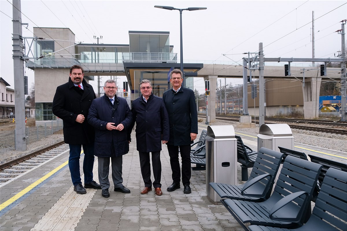Unter Purkersdorf_vlnr_Bgm. Stefan Steinbichler, LR Ludiwig Schleritzko, Reinhold Hödl + Heinz Gschnitzer ÖBB © ÖBB, Christian Zenger