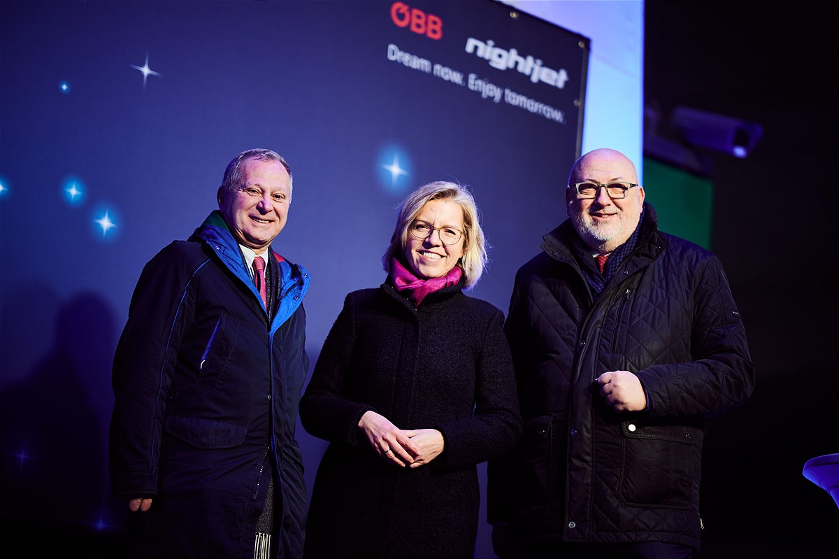 vlnr. ital. Botschafter Stefano Beltrame, Klimaschutministerin Leonore Gewessler, ÖBB CEO Andreas Matthä
