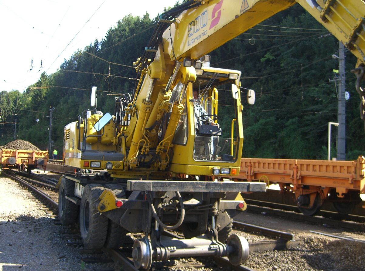Zweiwegebagger © ÖBB