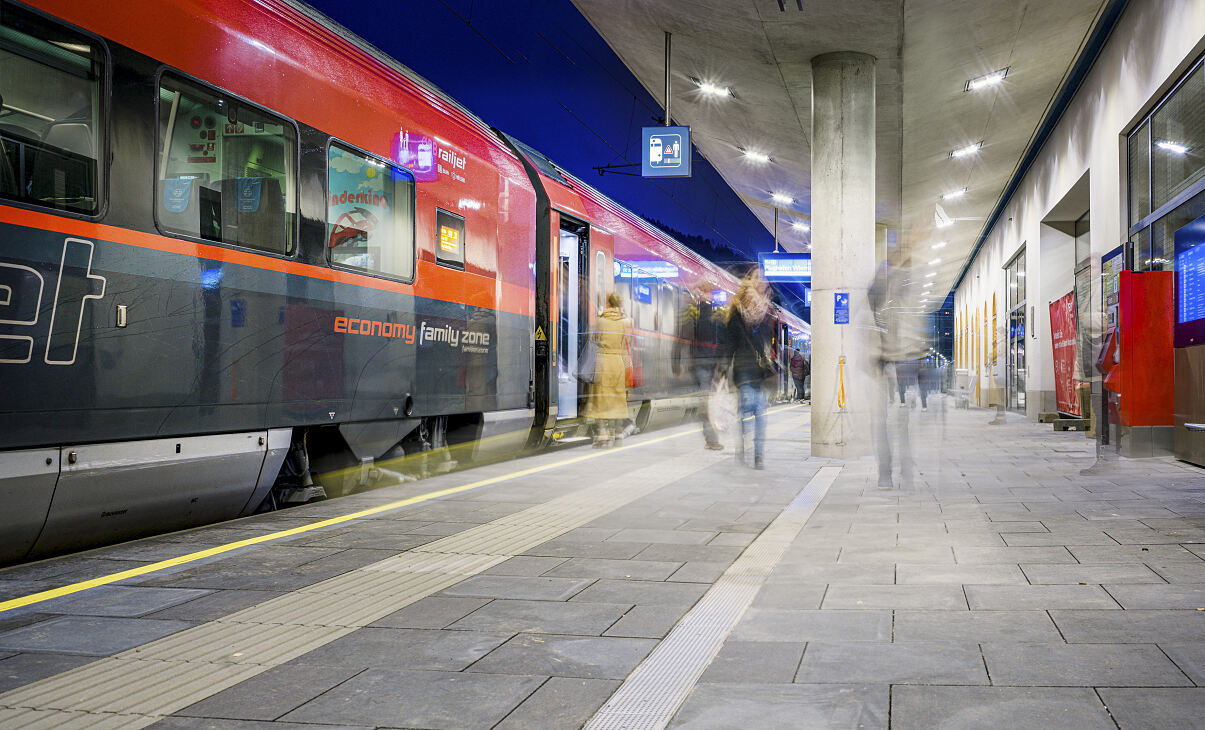 Mürzzuschlag_Bahnsteig © ÖBB, Ebner