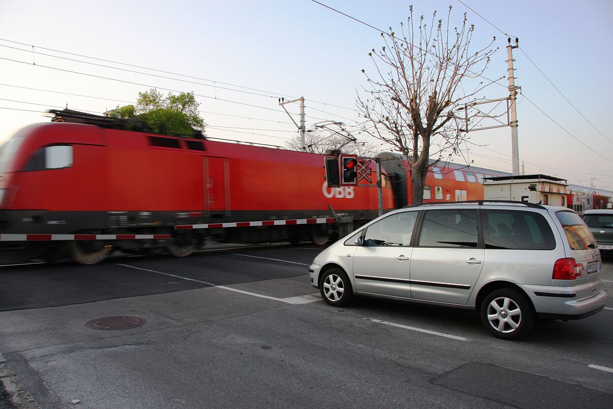 EK_Auto_© ÖBB-Infrastruktur AG-Maria Theresia Engel