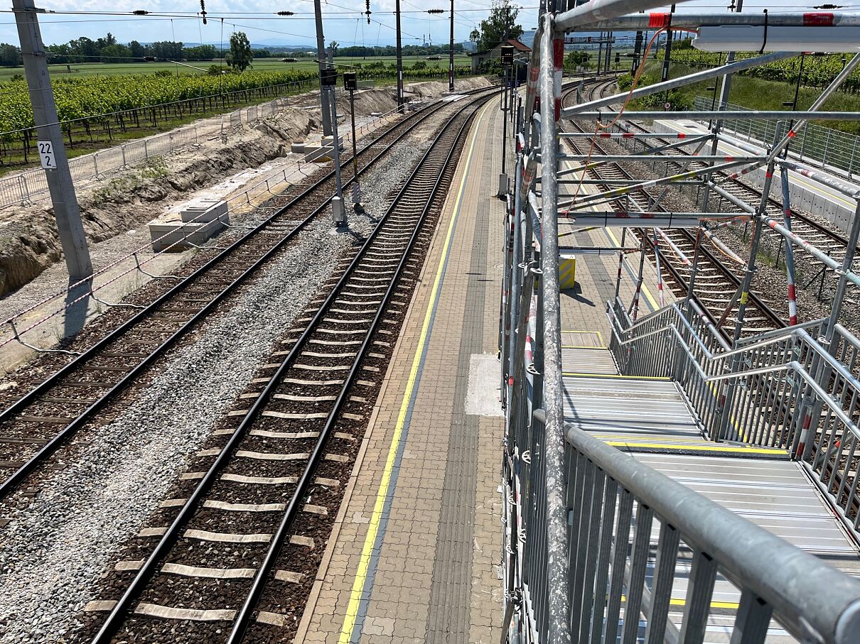 Hadersdorf Bf. Gleis Steg 1 © ÖBB, Christopher Seif