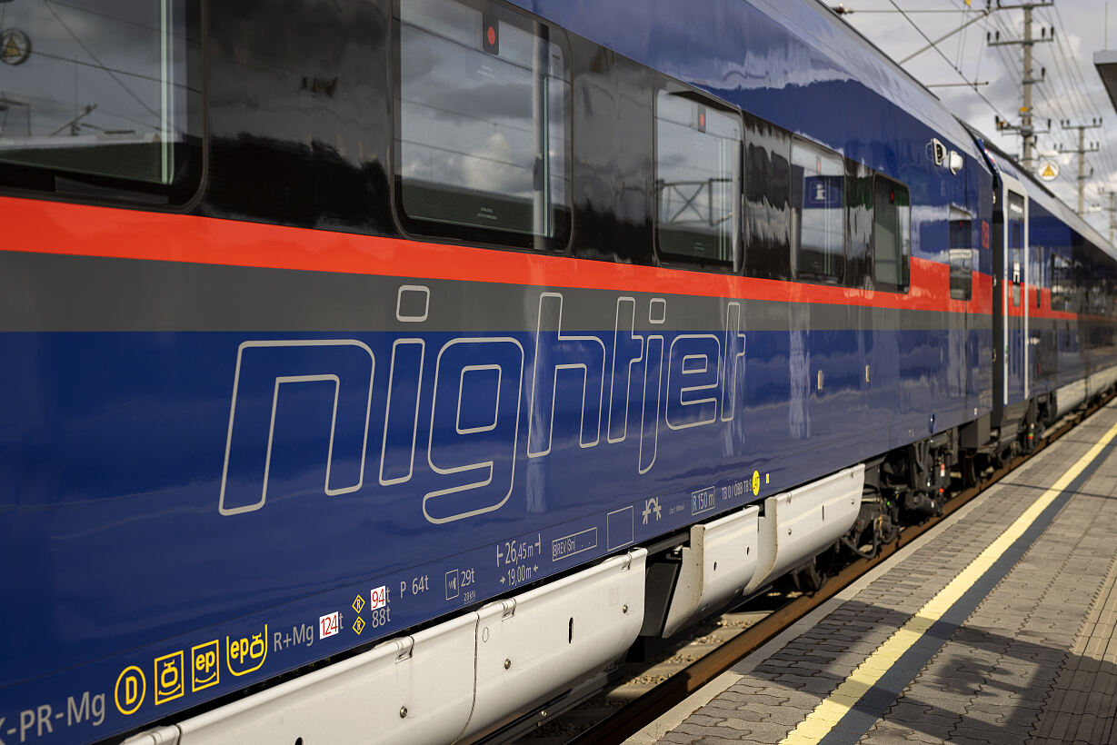 Nightjet der neuen Generation am Bahnsteig