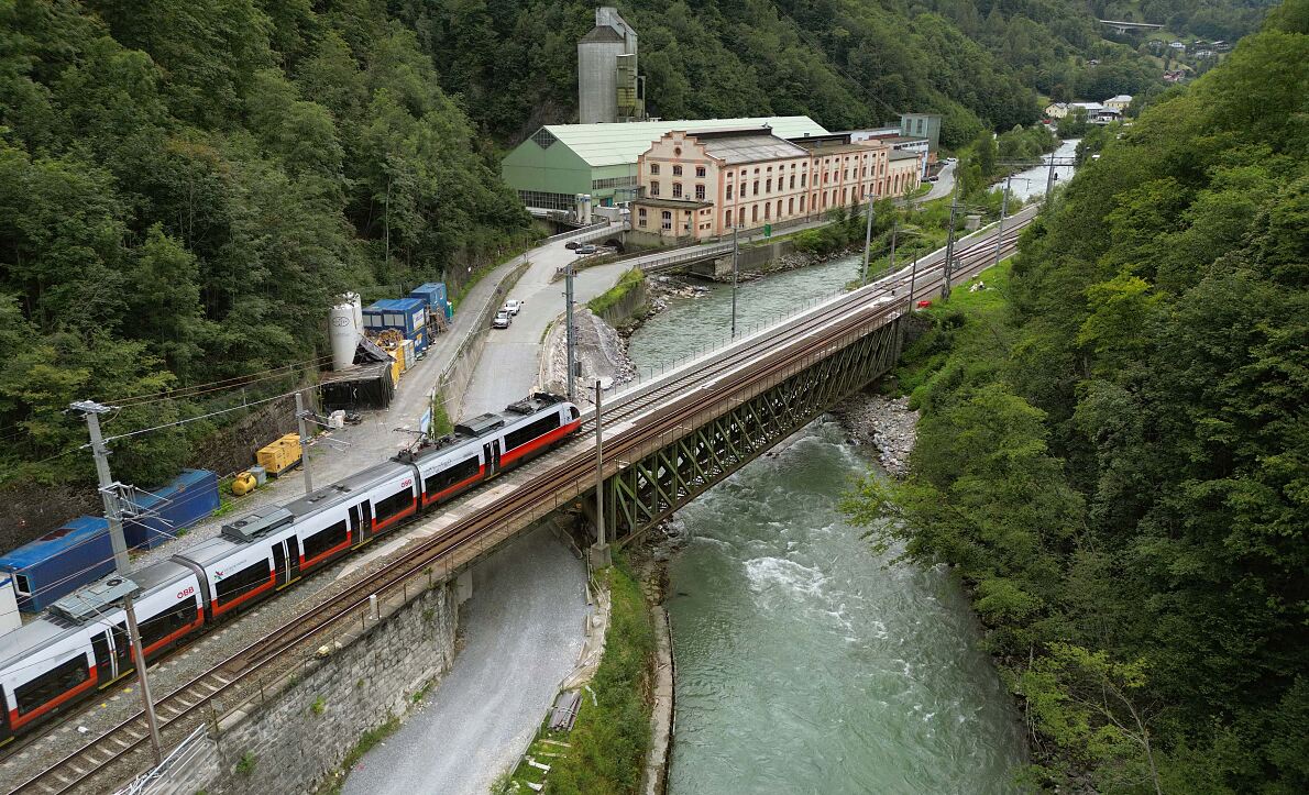 ÖBB-Brücke bei Lend