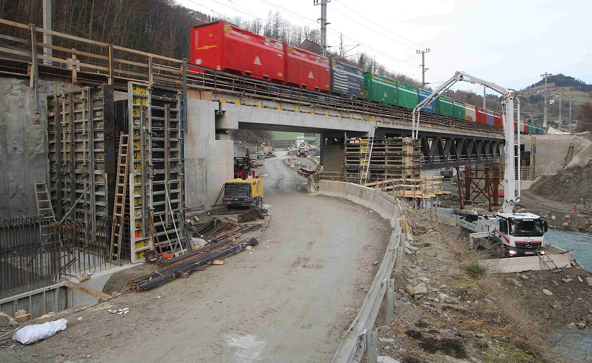 Bahnbrücken bei Lend