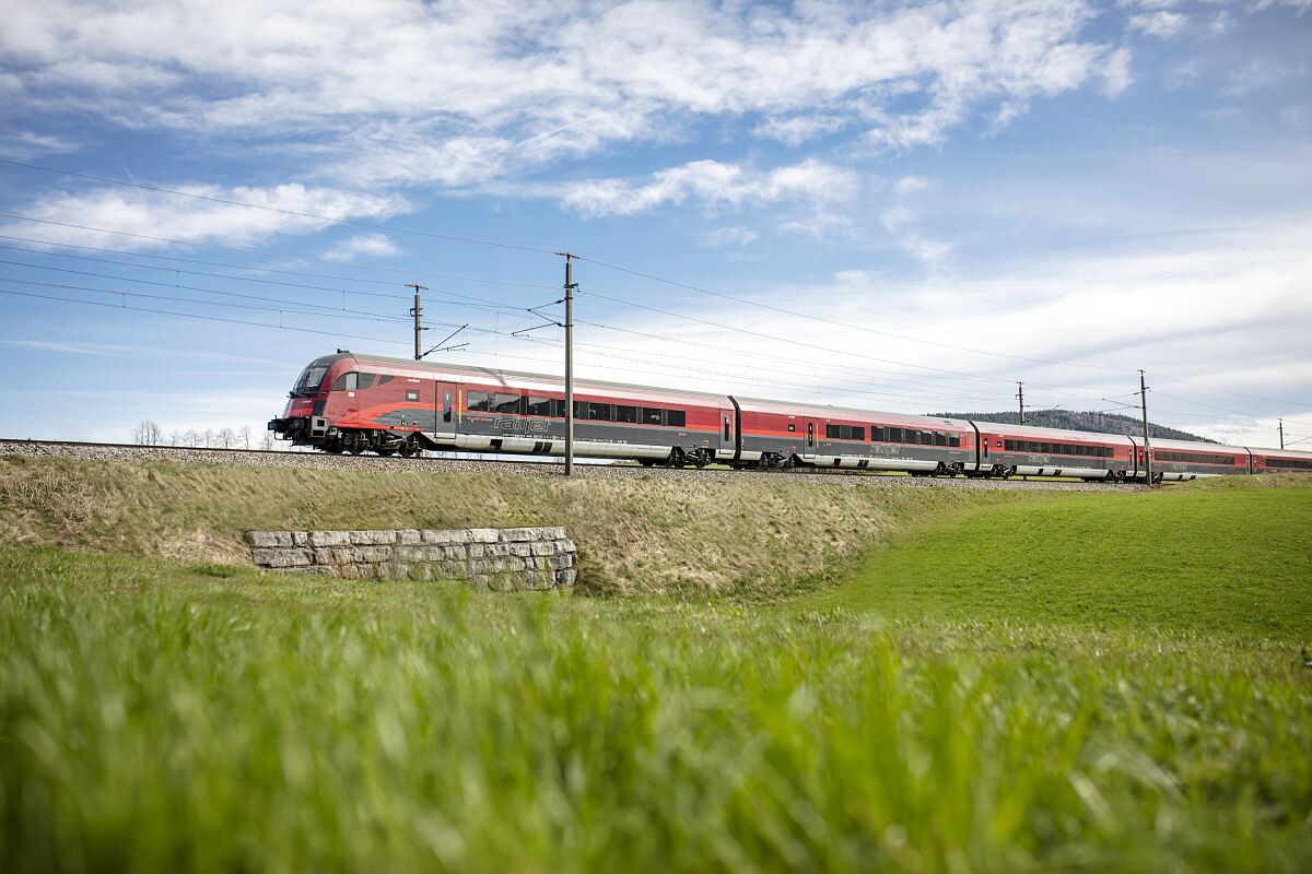 Zusatzangebot der ÖBB zu Pfingsten 