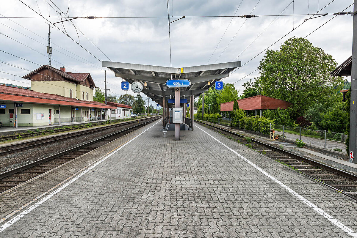 Die Planungsarbeiten für einen modernen Bahnhof Götzis starten