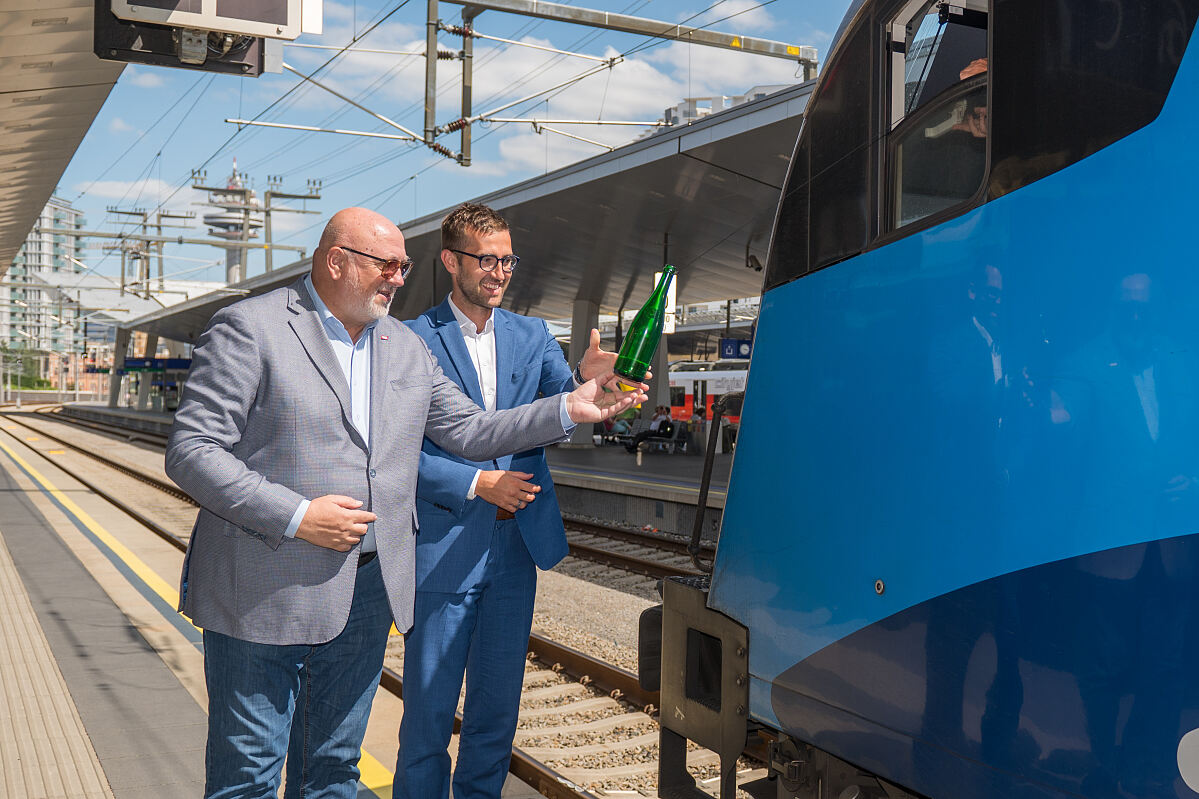 Zugtaufe mit ÖBB CEO Matthä und CD CEO Krapinec