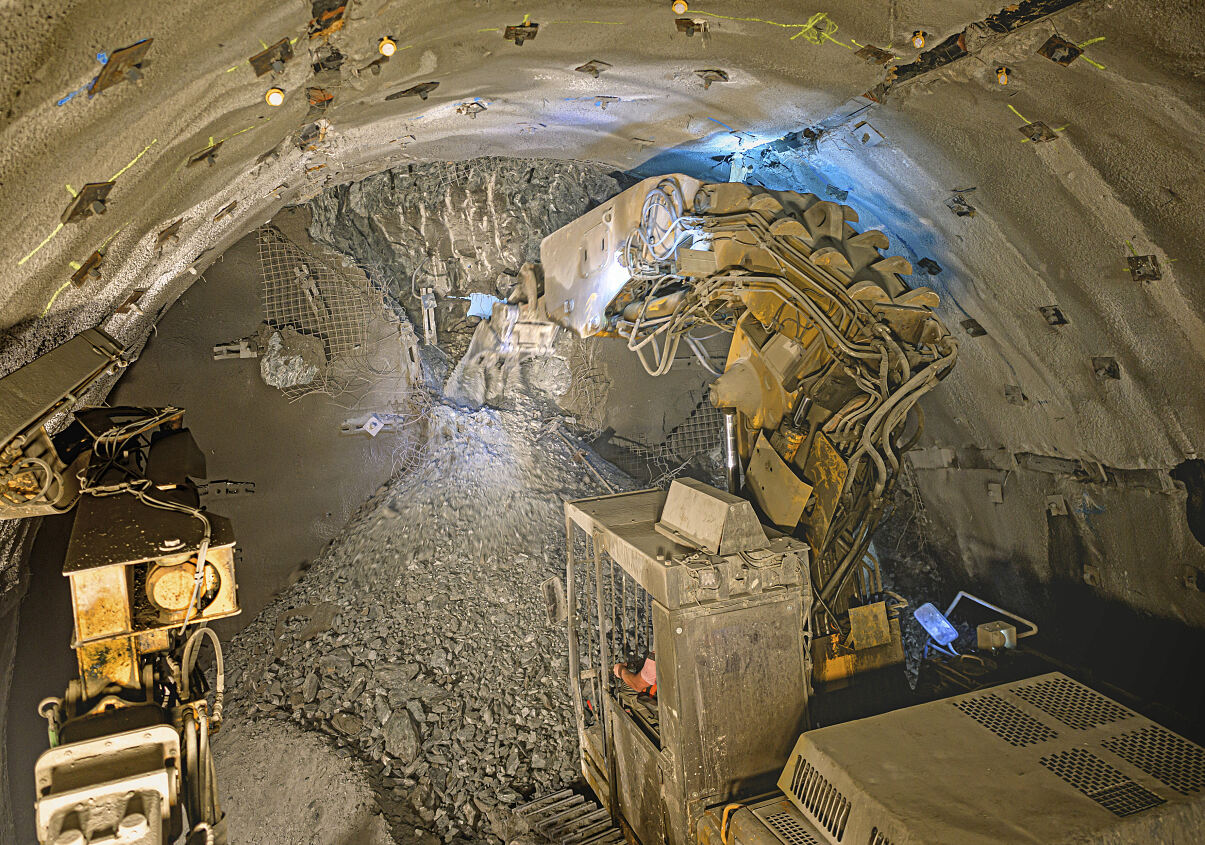 Semmering-Basistunnel_Durchschlag 1. Tunnelröhre