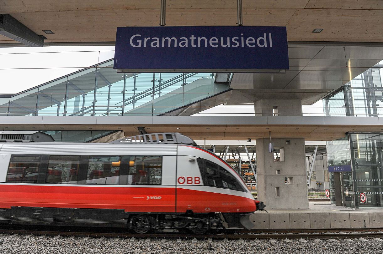 Umbau des Bahnhofs Gramatneusiedl abgeschlossen