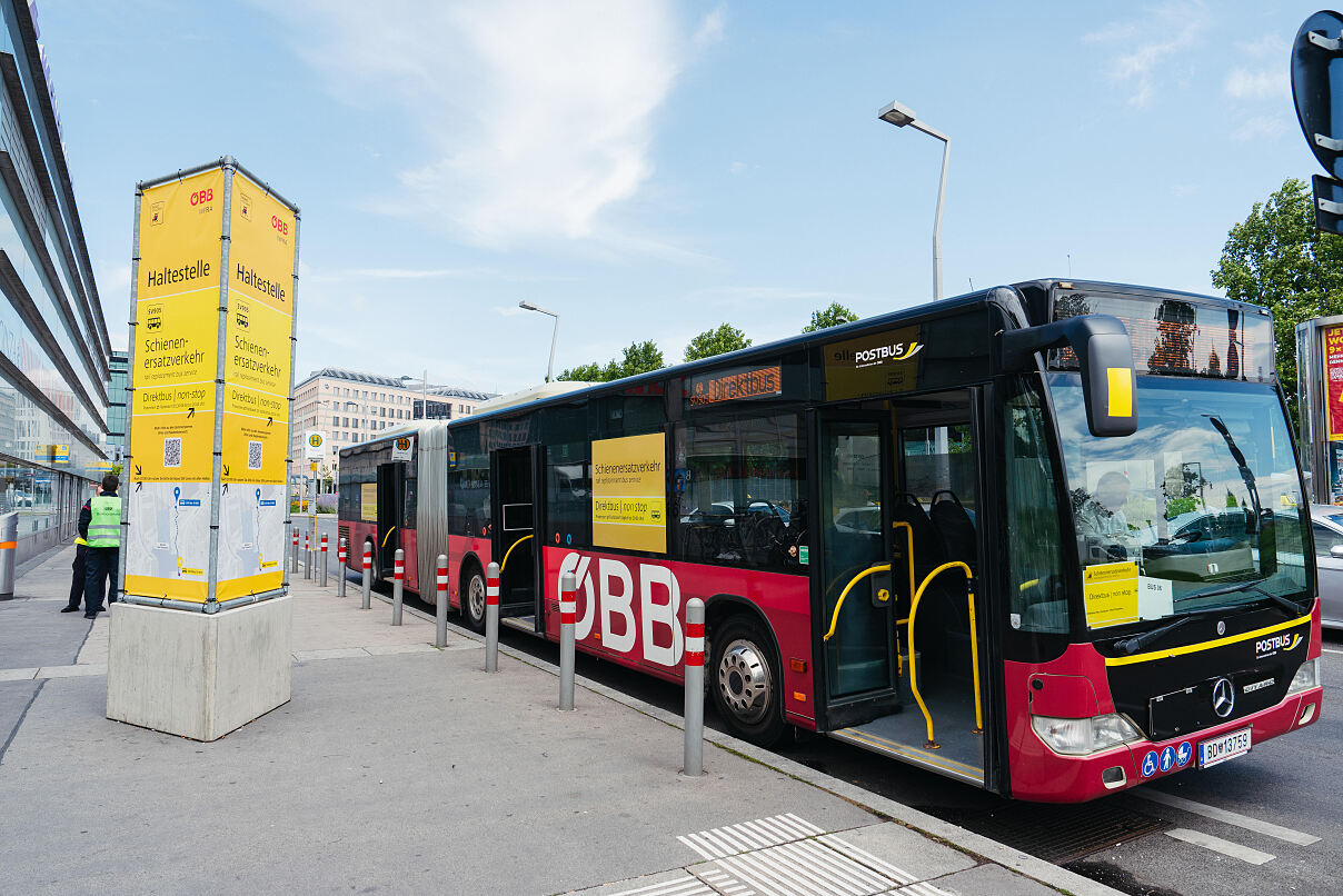 Gelbe Linie Schienenersatzverkehr (© ÖBBLukas Leonte)