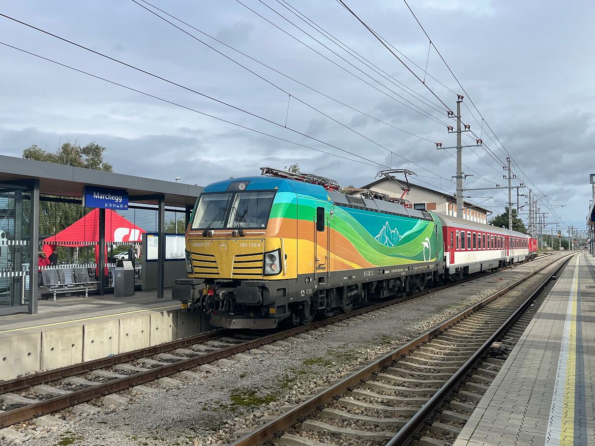 Marchegger Ostbahn_Elektrische Premierenfahrt Bratislava - Marchegg