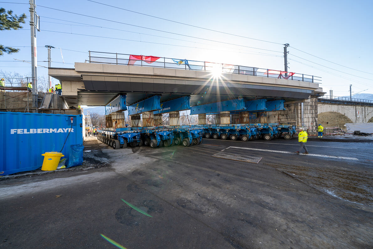 Erfolgreiches Einfahren Rauchmühlbrücke